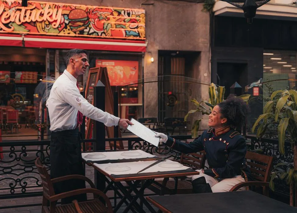 QR Table Ordering for Cafes and Casual Dining in the GCC: When It Improves Service Speed Without Hurting Hospitality